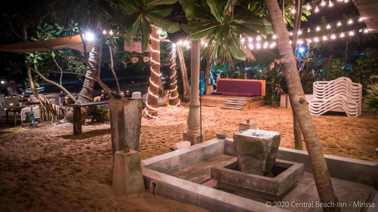 Central Beach Inn Mirissa Exteriör bild
